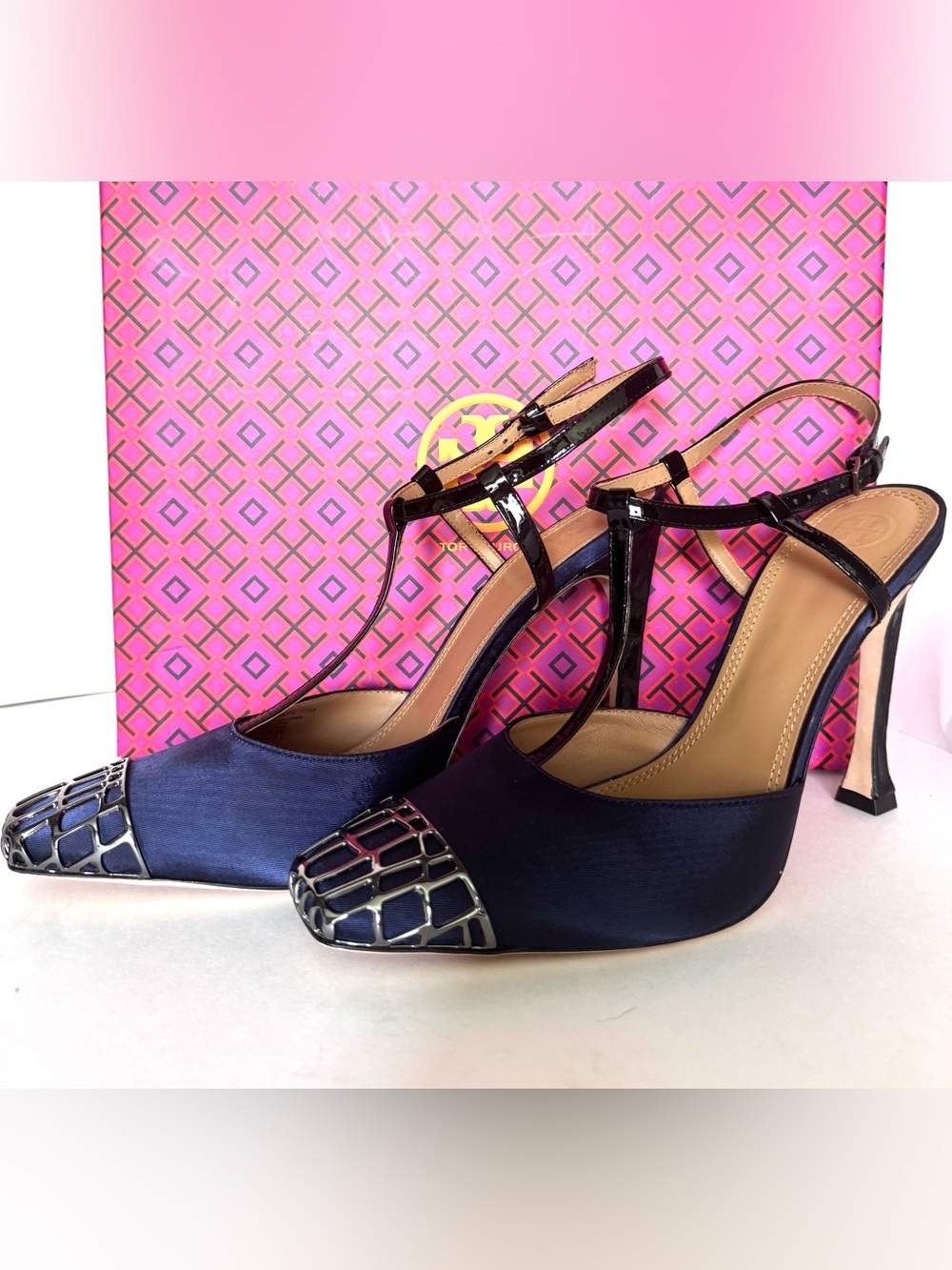 NIB Tory Burch T-Strap Navy Satin Metal Lattice Toe Pumps US 10.5, MSRP$398 - Picture 4 of 7